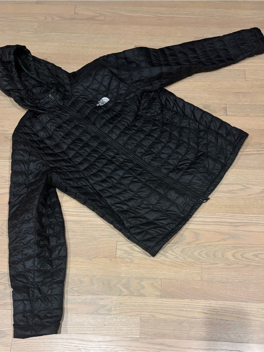 The North Face Men's Black Quilted Thermaball hooded Jacket Large